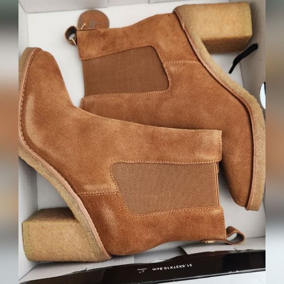 Lauren Ralph Lauren Marianna Water Repellent Suede Booties Women's Size 6 - Picture 4 of 10